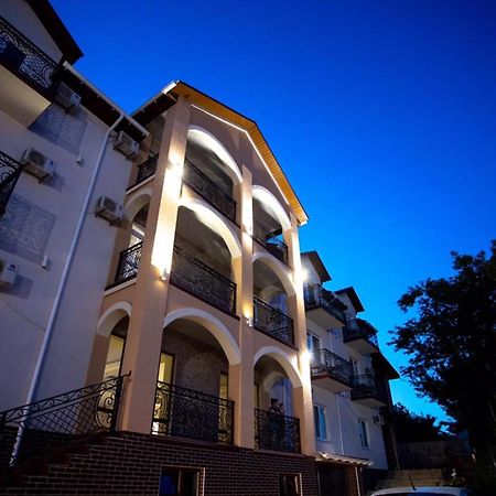 Готель River House Umanʼ Extérieur photo