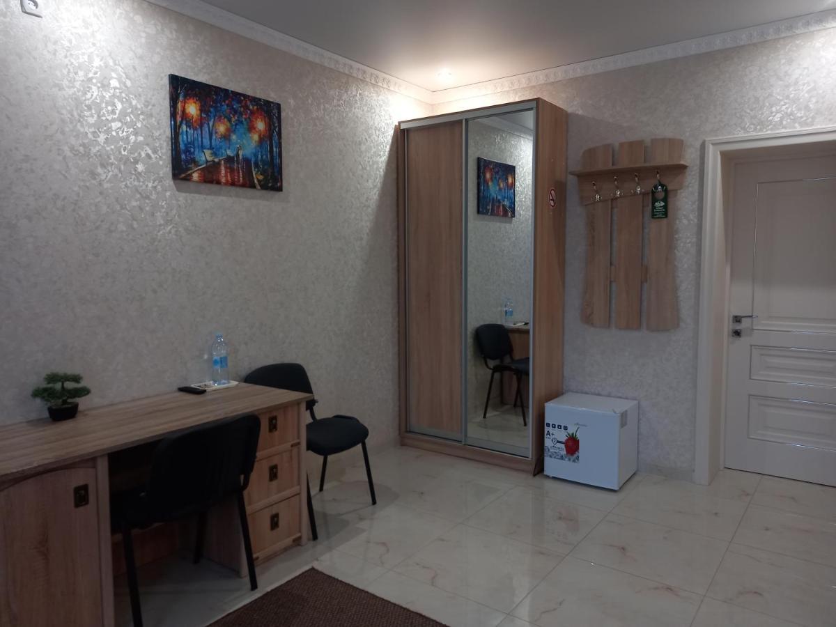 Готель River House Umanʼ Extérieur photo