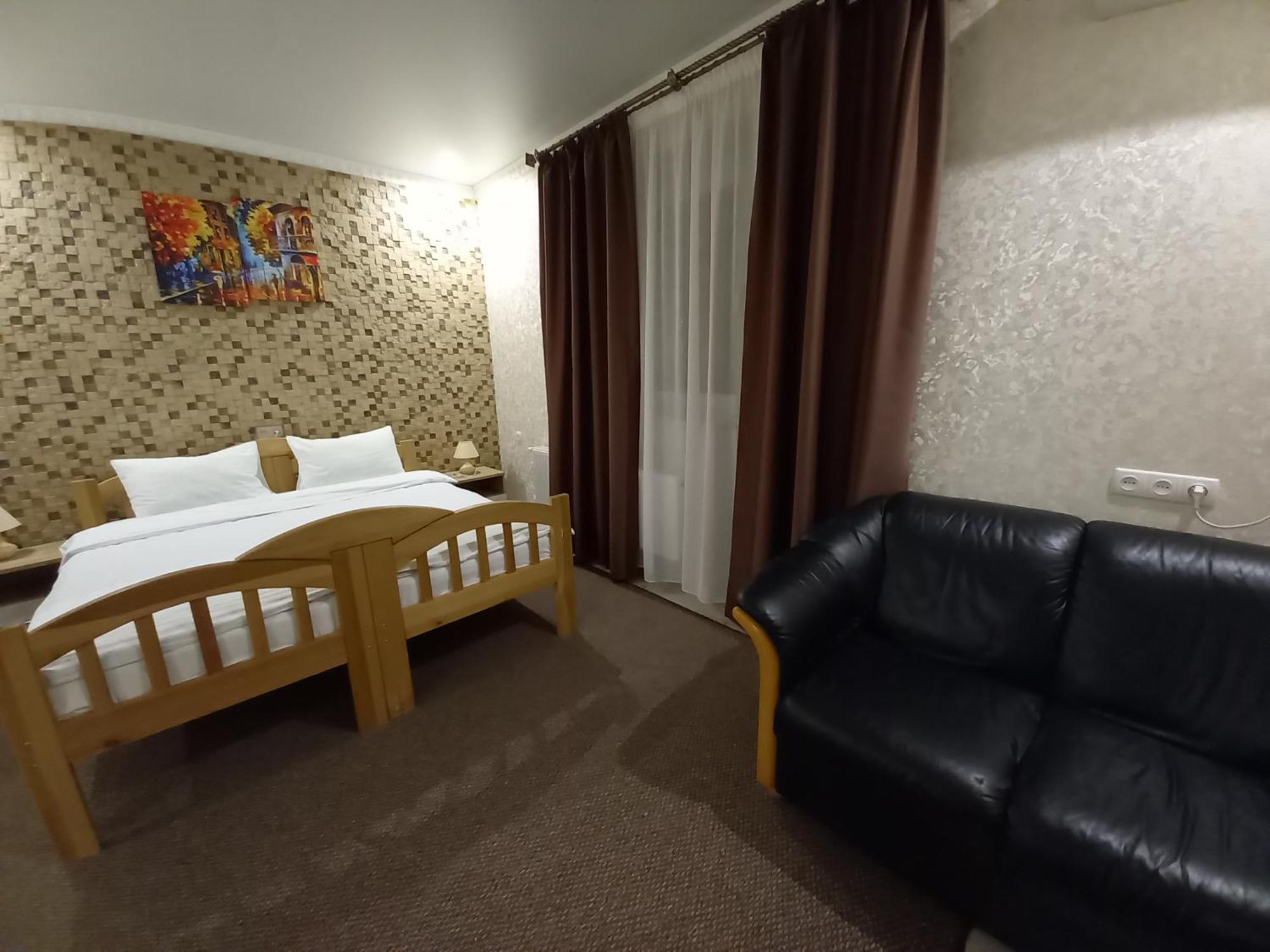 Готель River House Umanʼ Extérieur photo