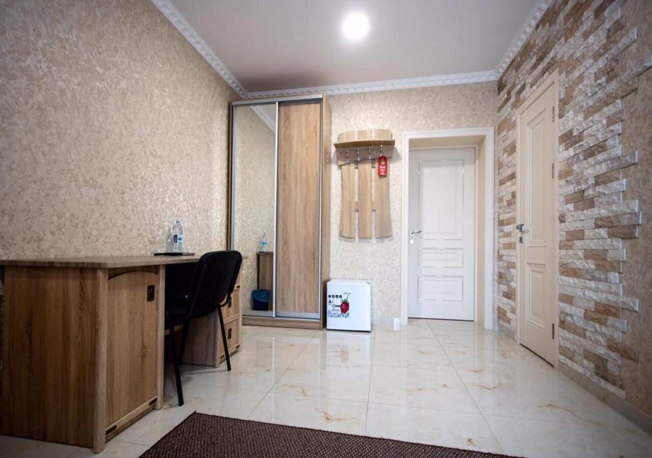 Готель River House Umanʼ Extérieur photo