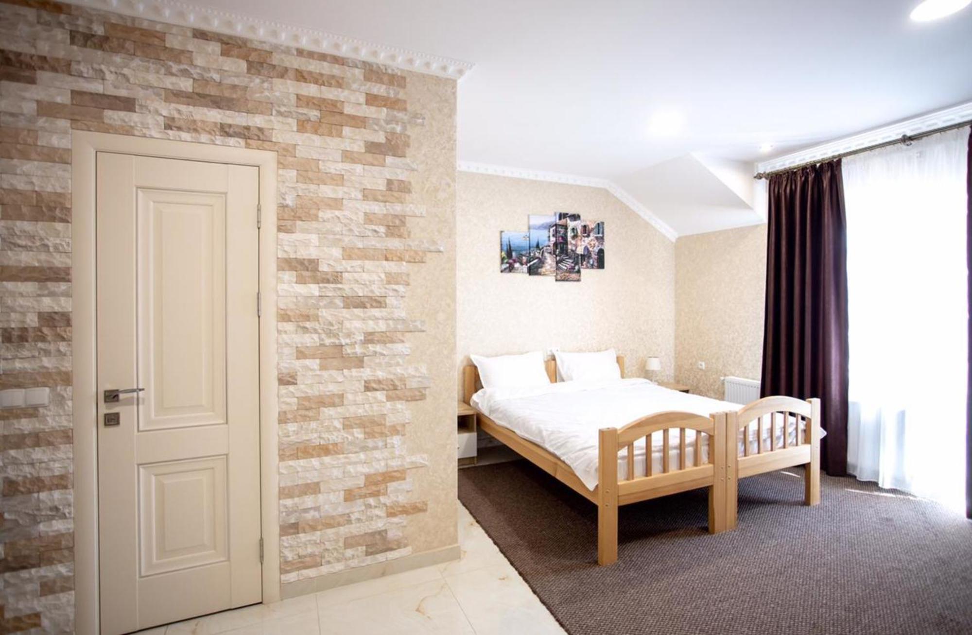 Готель River House Umanʼ Extérieur photo