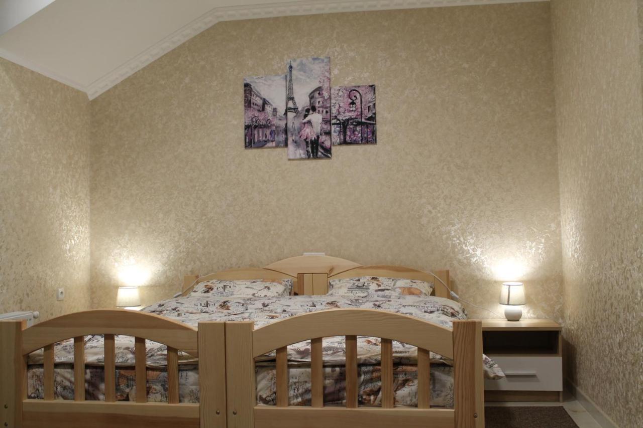 Готель River House Umanʼ Extérieur photo